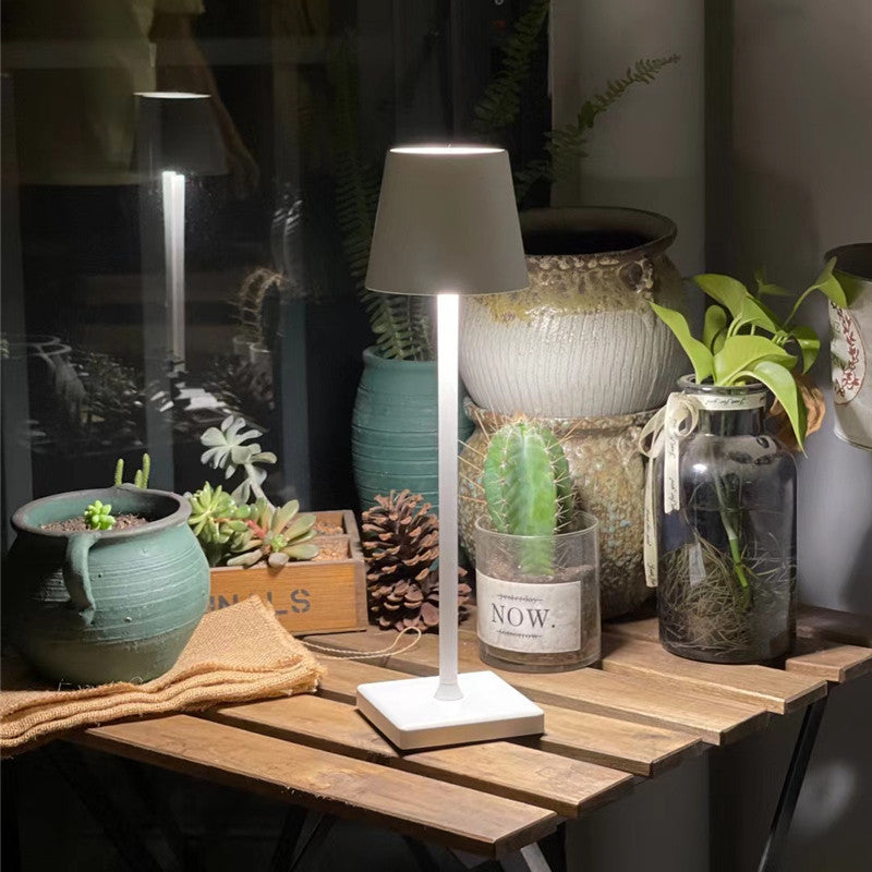 Lumireé Rechargeable LED Lamp