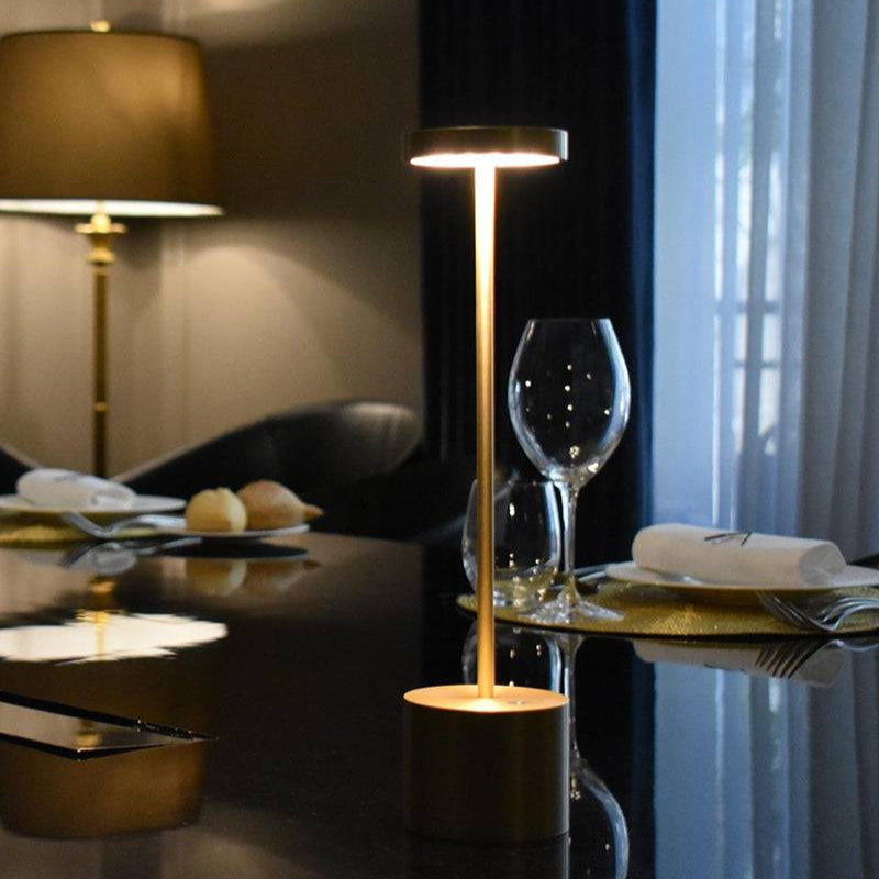 Portable Wireless Charging Lamp Iris